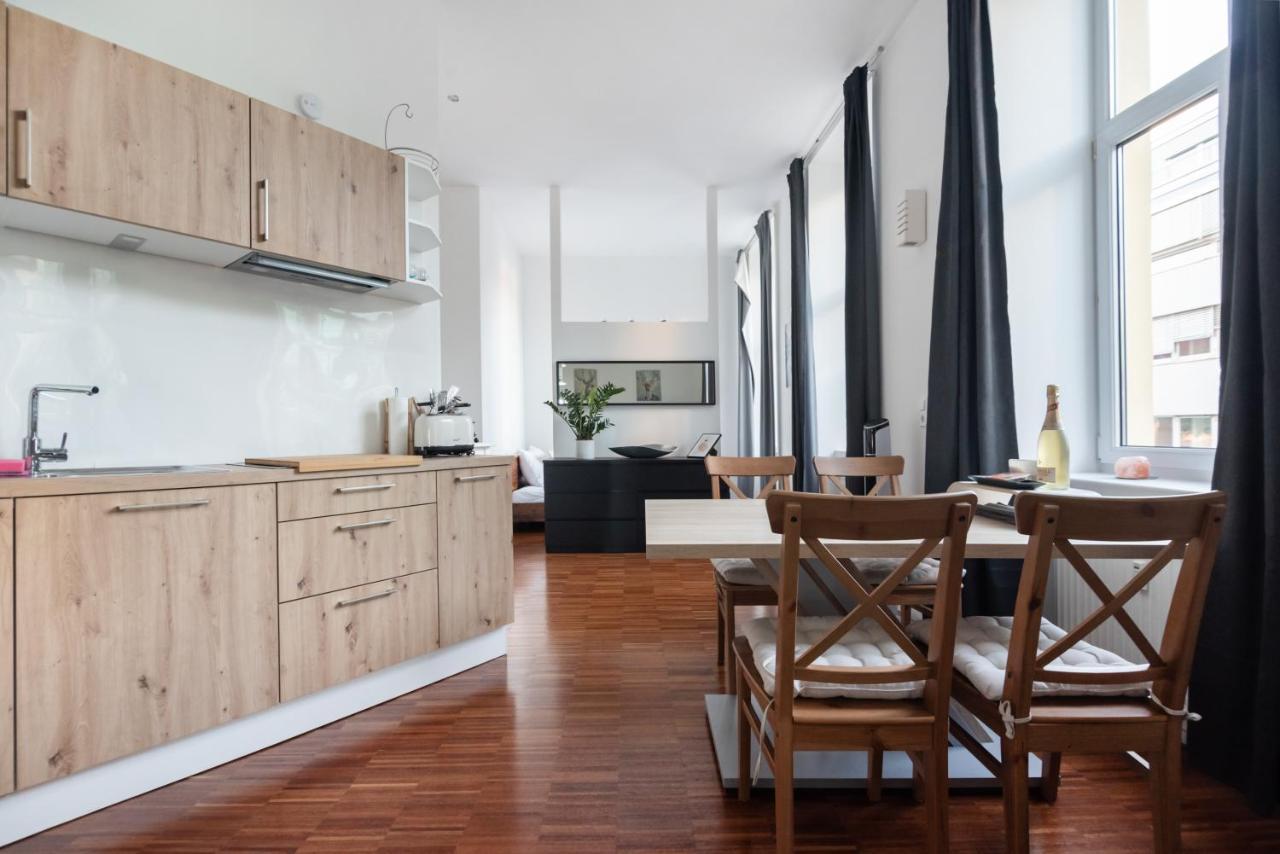 Cozy And Central City Apartment At The Belvedere Viena Exterior foto
