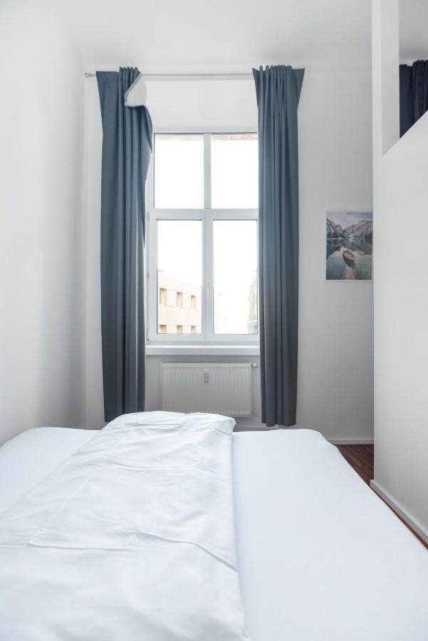 Cozy And Central City Apartment At The Belvedere Viena Exterior foto